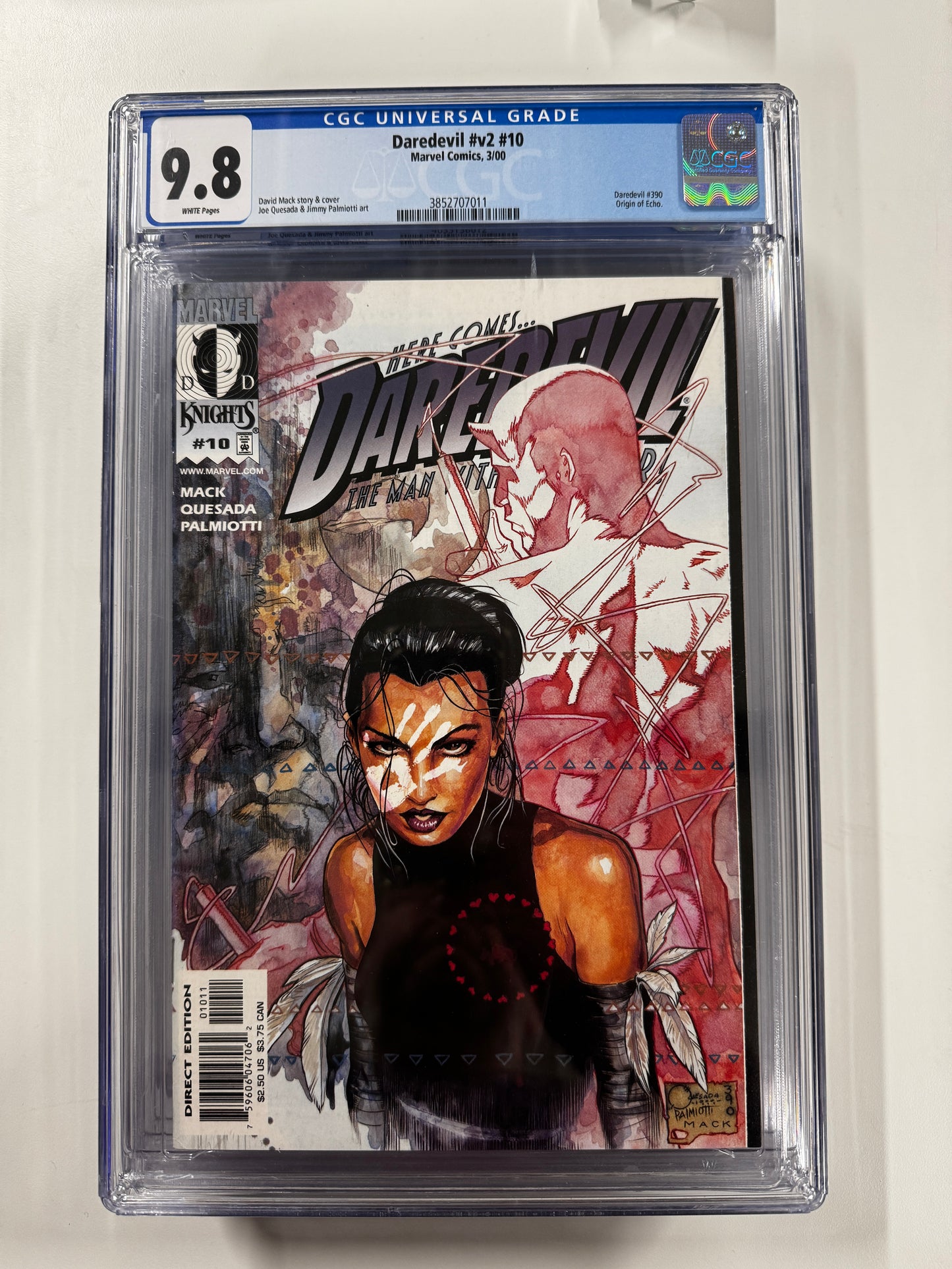 DAREDEVIL, VOL. 2 #10 | MARVEL COMICS | 2000 | A | 9.8 GCG SLAB GRADED COMIC