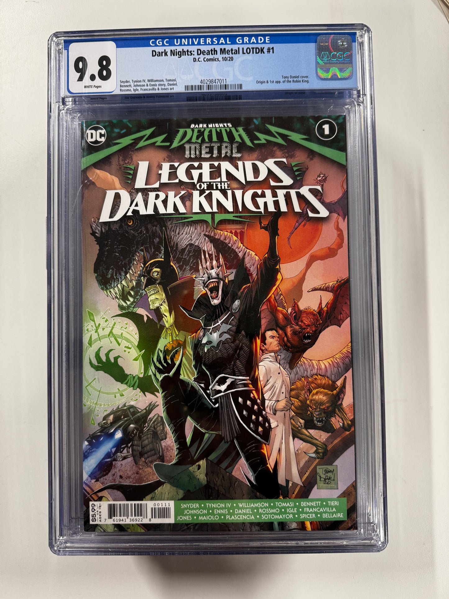 DARK NIGHTS: DEATH METAL - LEGENDS OF THE DARK KNIGHTS #1 | DC COMICS | 2020 | A | 9.8 GCG SLAB GRADED COMIC